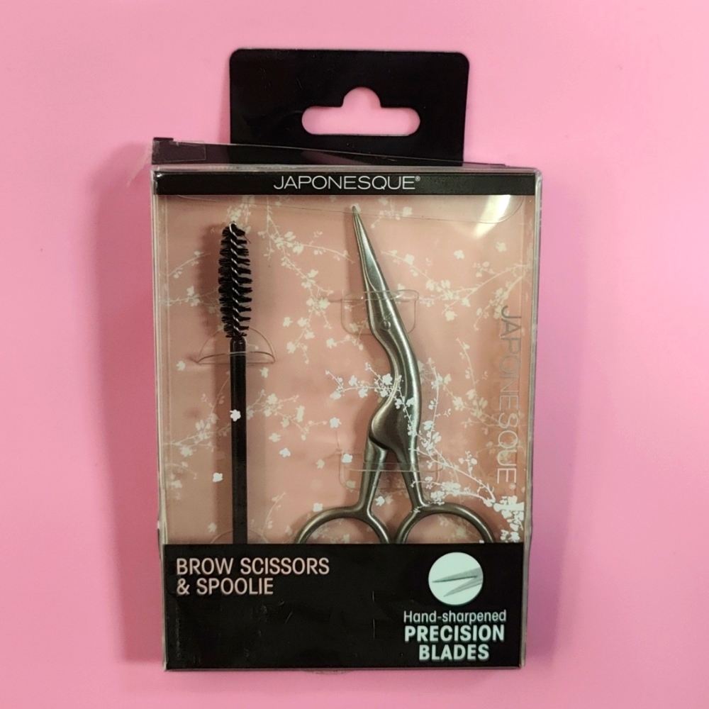 Japonesque- Brow scissors and spoolie